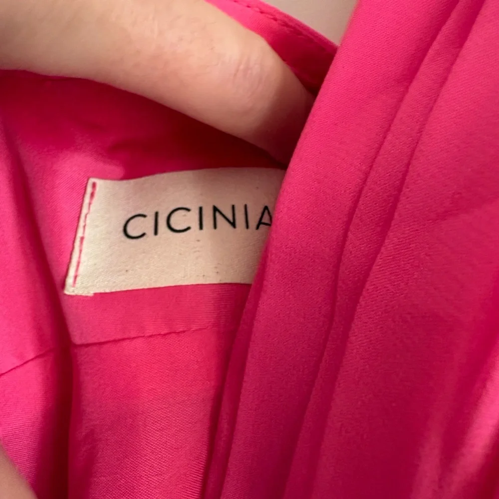Elegant Hot Pink Evening Gown Cicinia - Picture 3 of 3